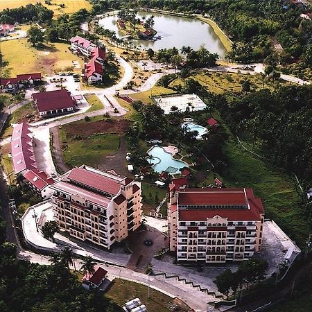 Graceland Estates And Country Club Otel Lucena Dış mekan fotoğraf
