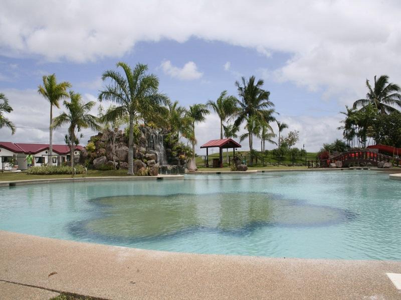 Graceland Estates And Country Club Otel Lucena Dış mekan fotoğraf